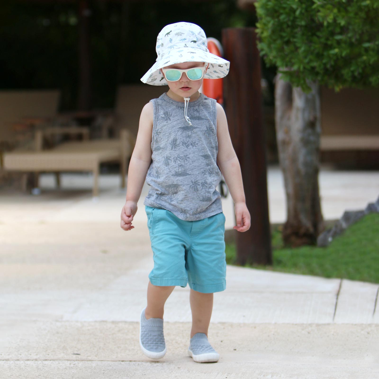 Boys Wearing Girls Shoes