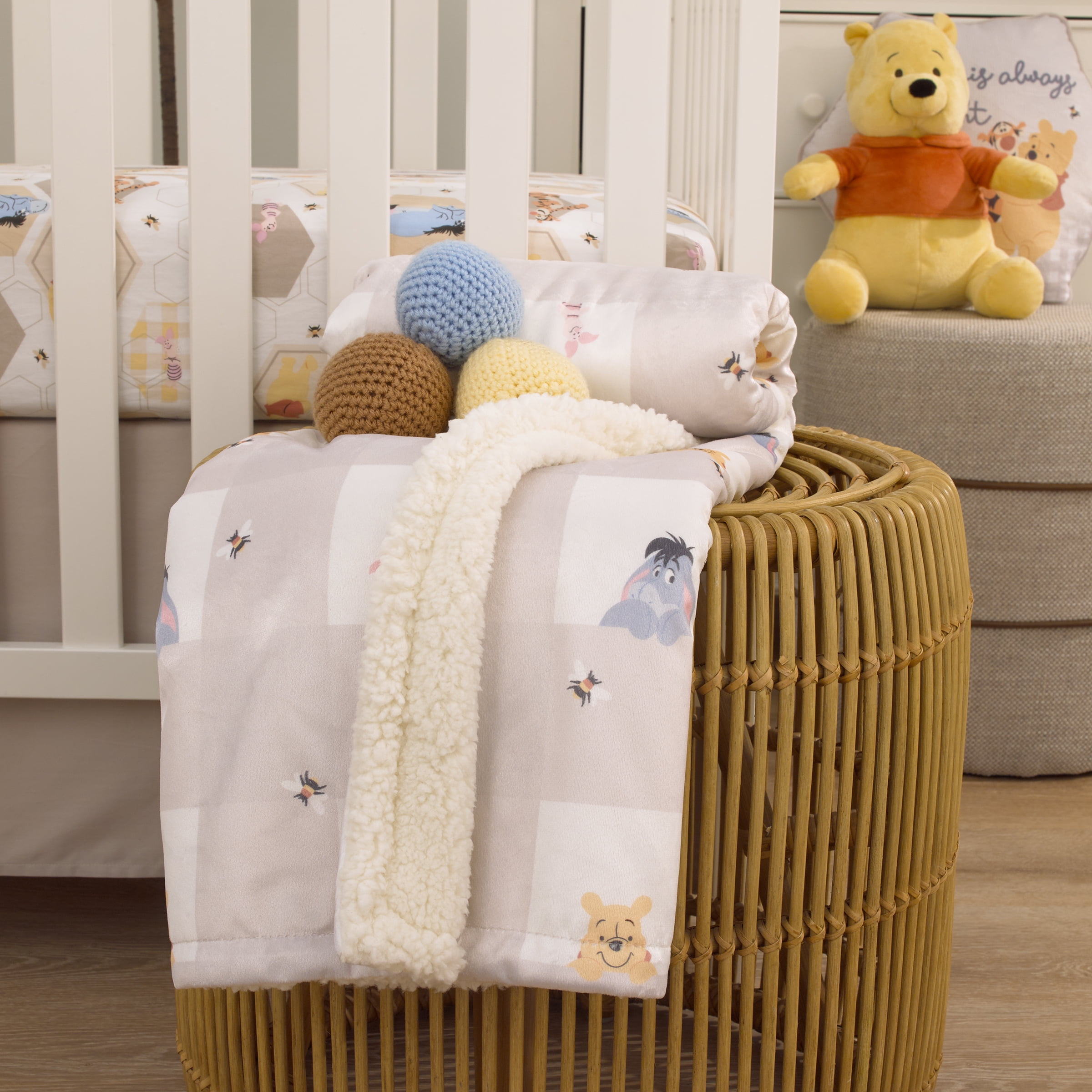 Disney Winnie the Pooh Hugs and Honeycombs Sherpa Baby Blanket