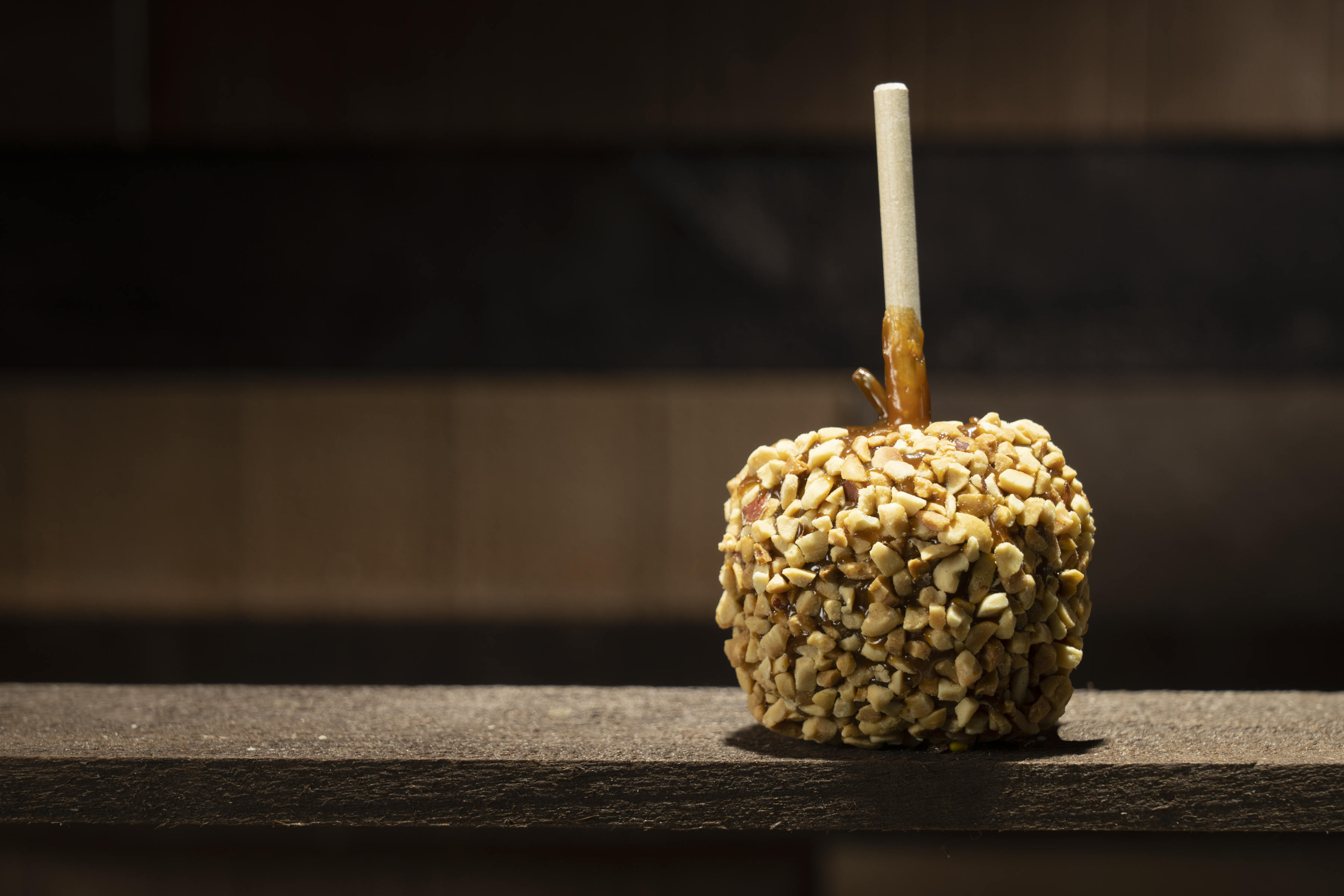 Fresh Caramel Apples with Nuts, 3 Pack