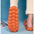 thumbnail image 2 of Divertidas pantuflas de burbujas de lichi, supersuaves, antideslizantes, impermeables, de verano, unisex, sandalias de masaje de playa, regalo de Navidad, nuevo (tamaño: 37-38, verde) WD.WDQZL Hogar, 2 of 7