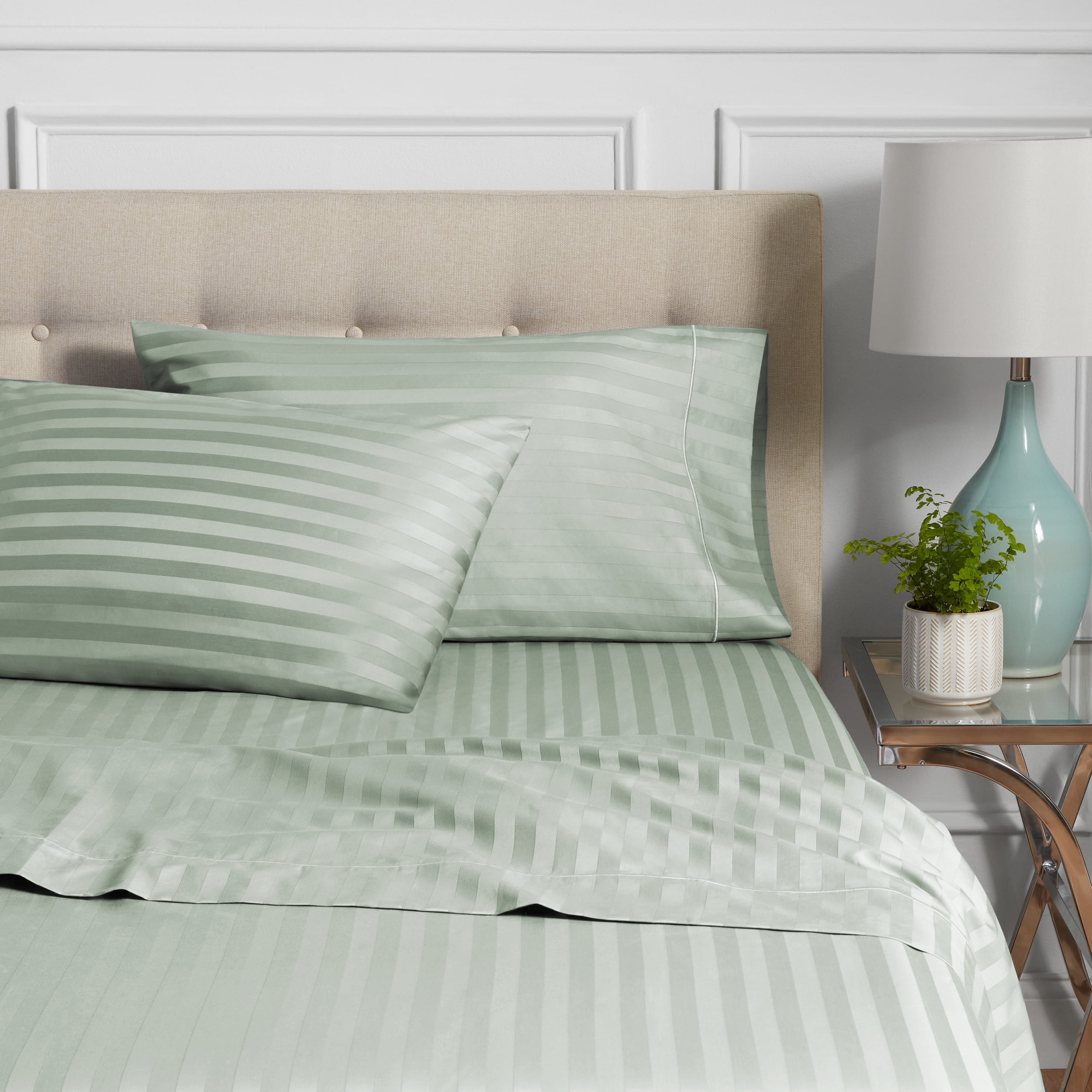 Hotel Style 600 Thread Count Green Stripe Egyptian Cotton Adult Pillow Cases, Queen (2 Count)