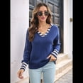 thumbnail image 4 of Suéter de Punto de Corte Regular con Cuello Marinero, Puños y Cuello en V A Rayas para Mujer Azul Oscuro S, 4 of 10