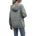 thumbnail image 3 of Sonducket Chubasquero ligero para mujer, impermeable, con capucha, cortavientos para exteriores, plegable, para senderismo, Camping, trajes para mujer Prendas para la parte del cuerpo Gris claro S, 3 of 6