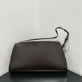thumbnail image 4 of Bolso Baguette de diseñador de lujo para mujer, bolso francés Dalia para axila, bolso de mano de piel de vaca de nicho Retro Simple, bolso de hombro para mujer 20025, 4 of 5