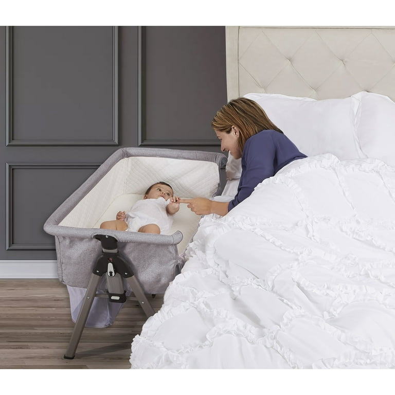 Dream On Me Lotus Bassinet and Bedside Sleeper in Grey