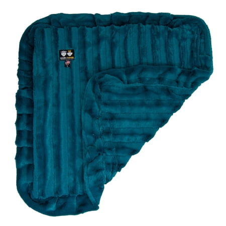 Bessie and Barnie Wonderland Luxury Ultra Plush Faux Fur Pet/ Dog Reversible Blanket (Multiple Sizes)