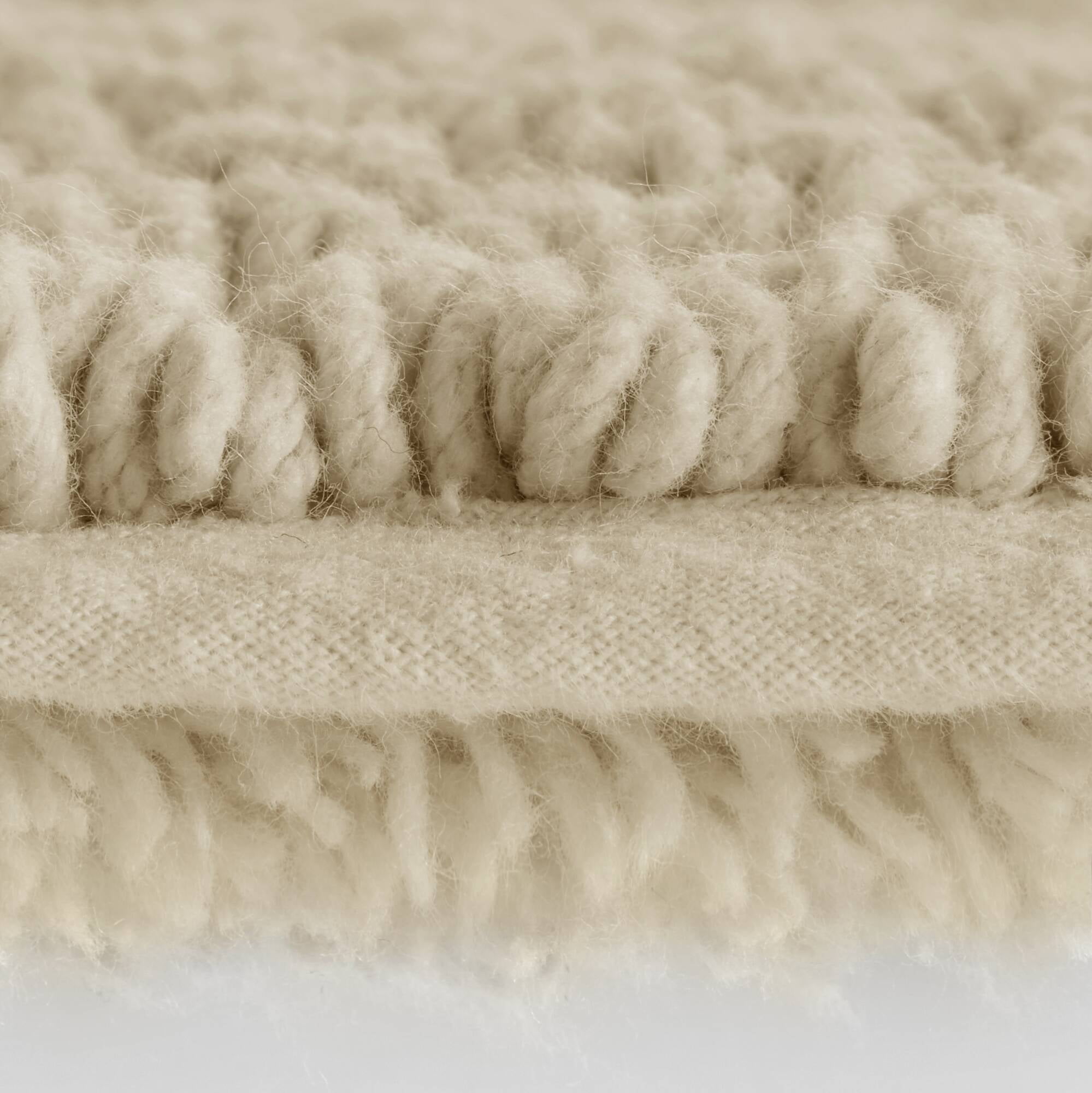 24x44 Inches Reversible Bath Rug, 100% Cotton 3000 GSM Tufted Bath Mat, Natural Luxury Soft Plush Bathroom Rug for Bathroom Shower Floor Home Decor