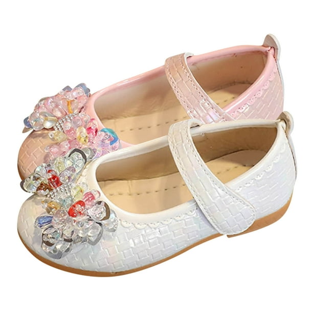 Pretty store girl sandals