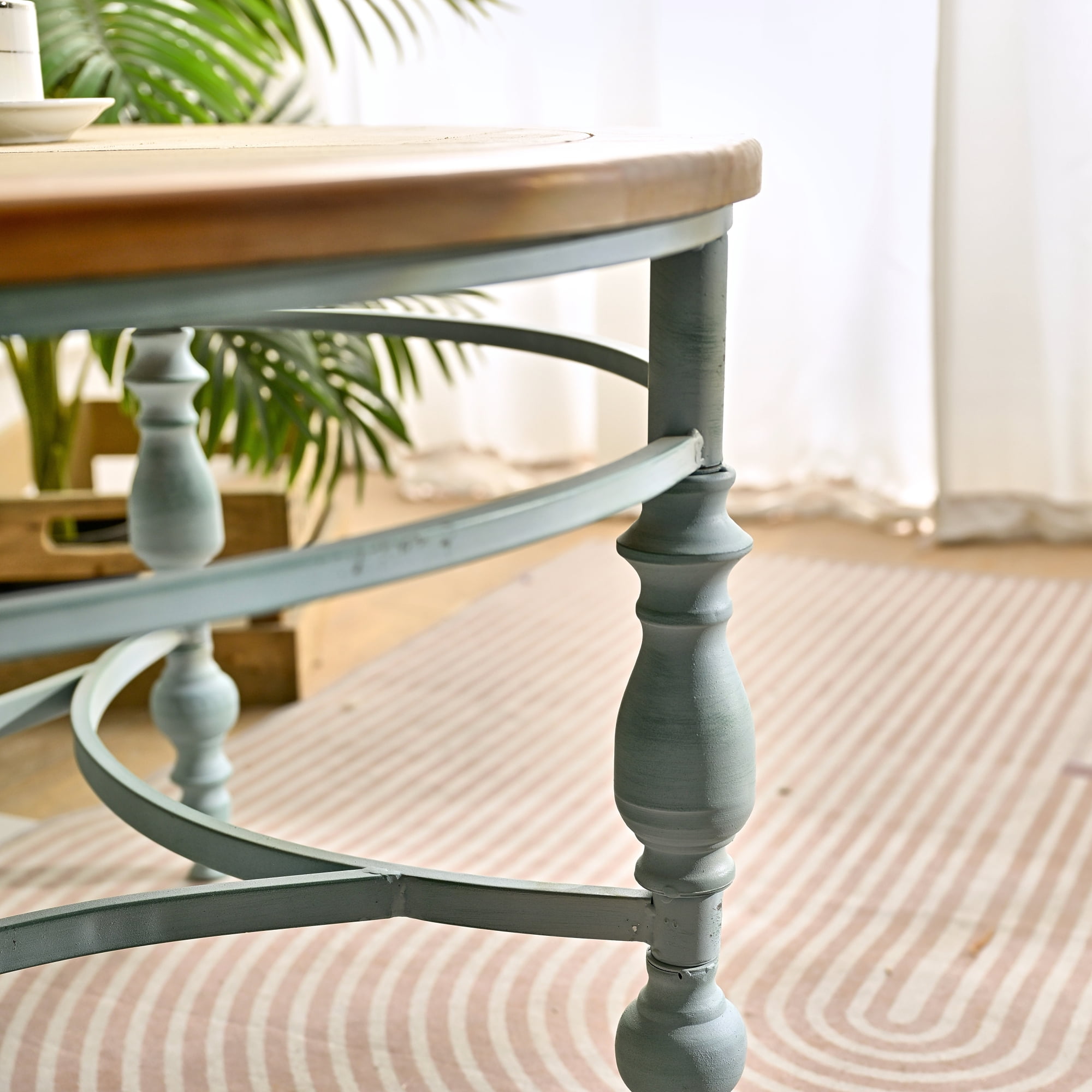 Leumius 31.50" Accent Rustic Carved Coffee Table, Round Wooden Top Metal Leg Round End Table for Living Room