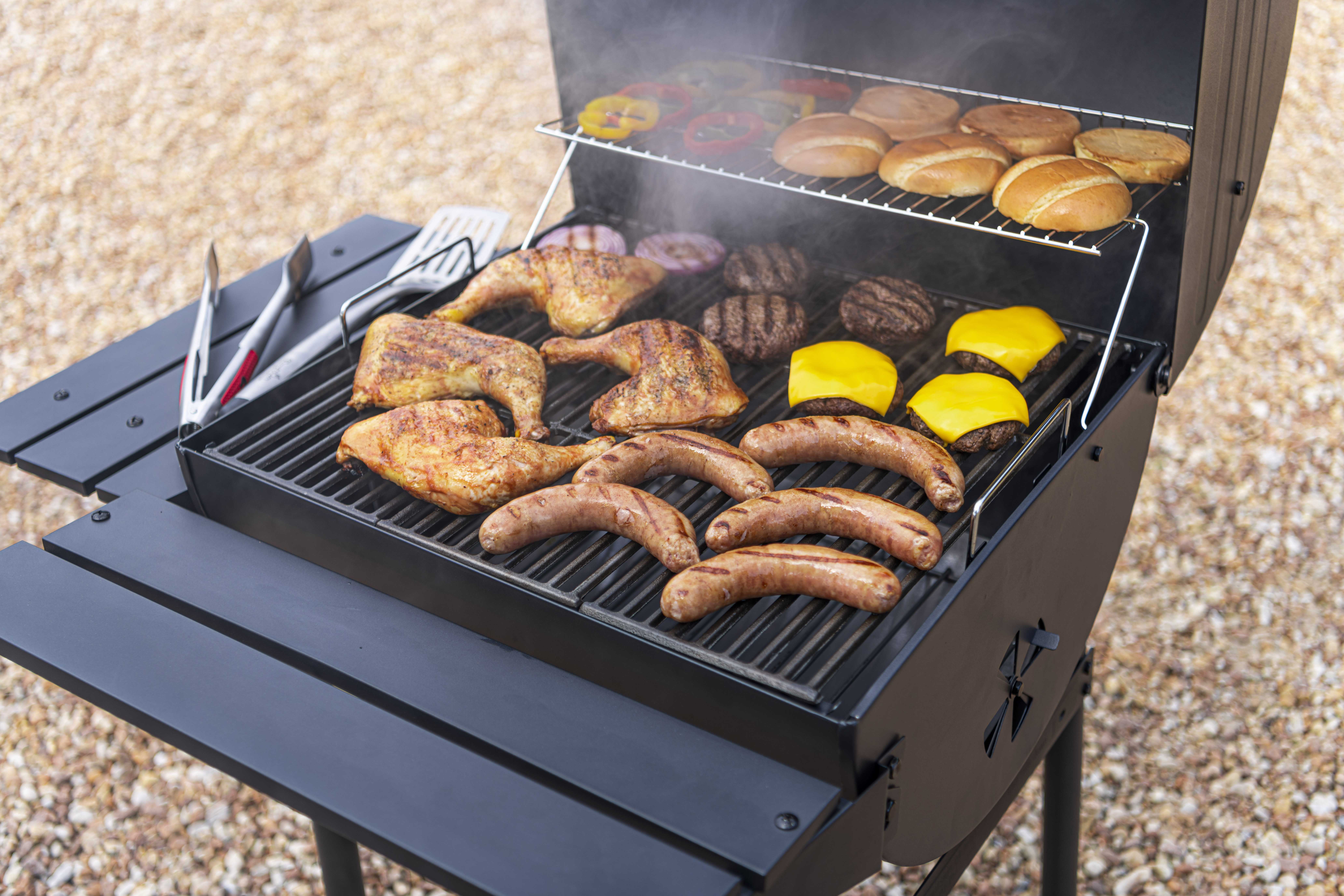 Char-Broil® 625 Charcoal Grill