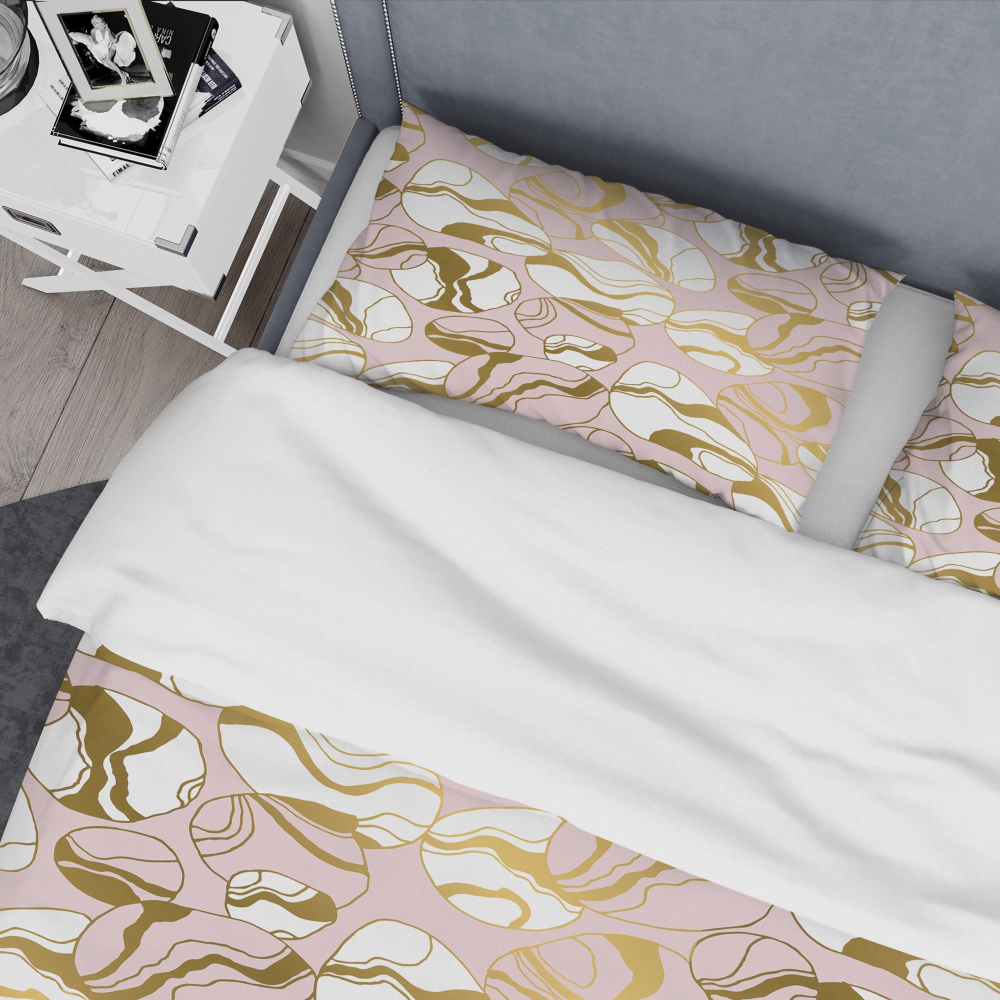 Designart 'Golden Marble II' Mid-Century Modern Duvet Cover Set