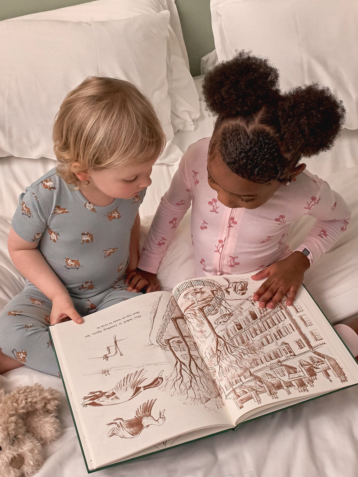 Modern Moments by Gerber Toddler Neutral Super Soft One-Piece Pajamas, Sizes 12 Months - 5T