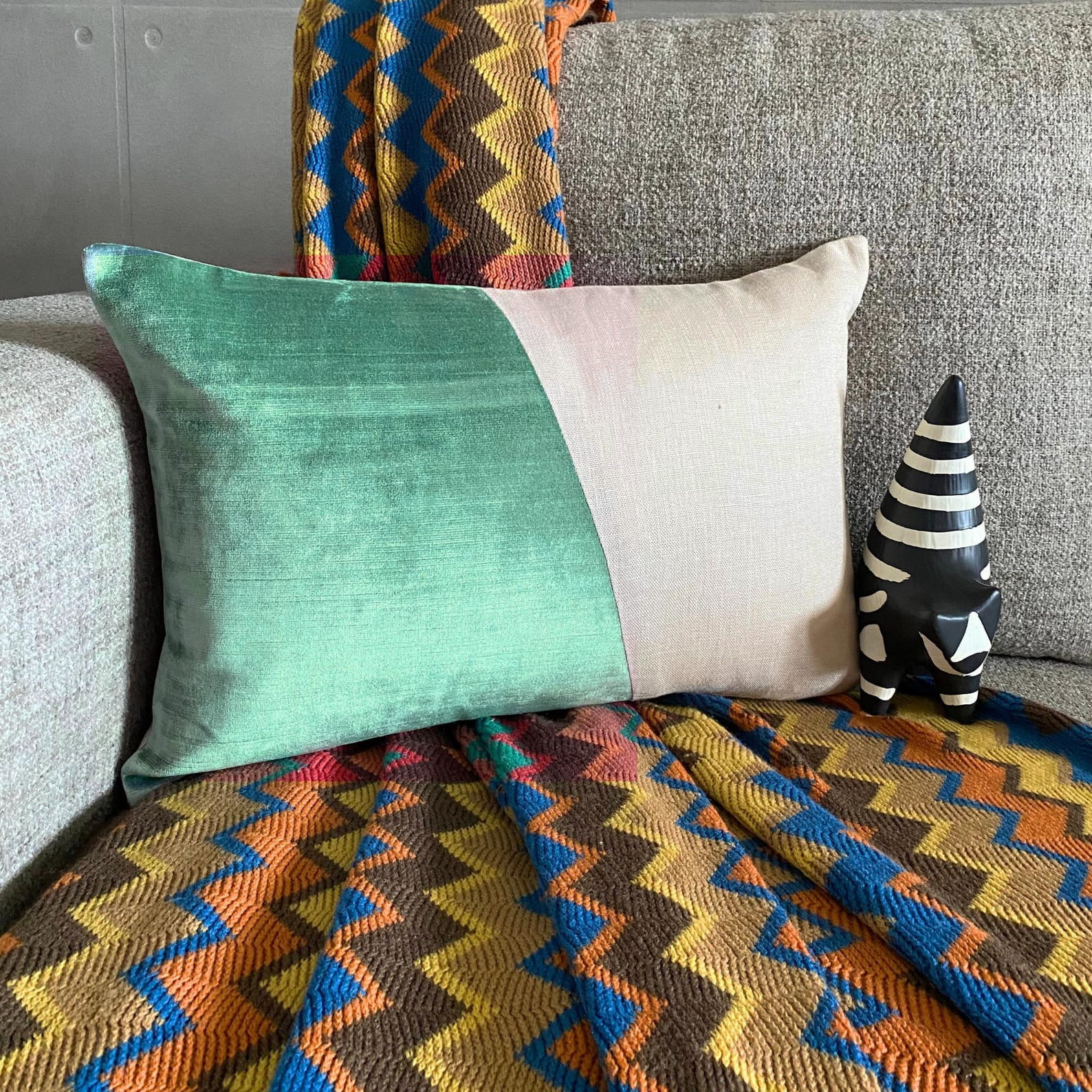 Decorative Aqua Blue 12"x20" (30x50 cm) Lumbar Pillow Cover, Velvet & Linen Solid Color Block Oblong Pillow, Patchwork Pattern Modern Style - Velutinous Aqua