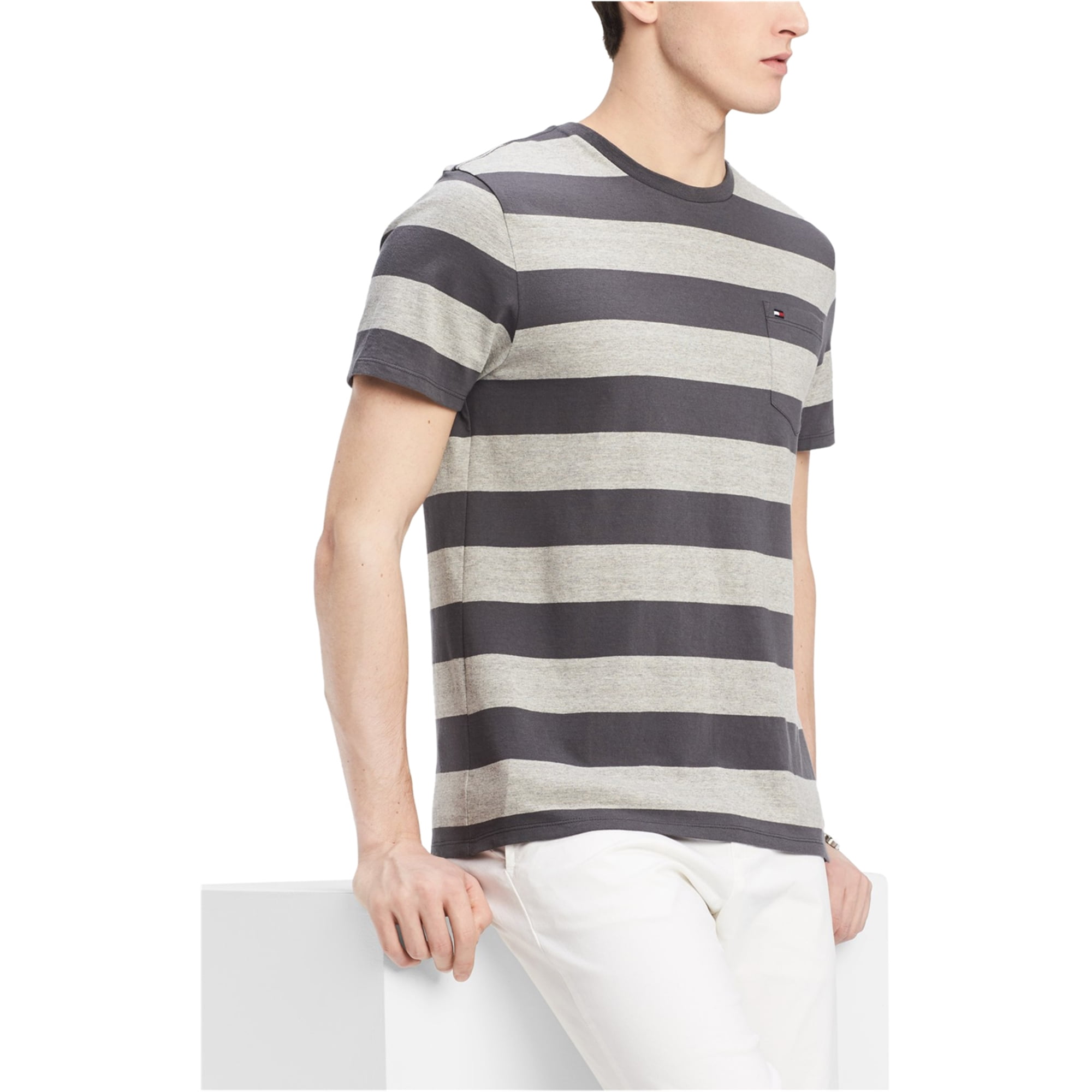 tommy hilfiger t shirts for men
