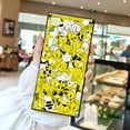 thumbnail image 2 of Agregue un toque de personalidad a su iPhone con esta moderna funda de goma de TPU para teléfono, diseñada con un estampado de dibujos animados simple y creativo., 2 of 4