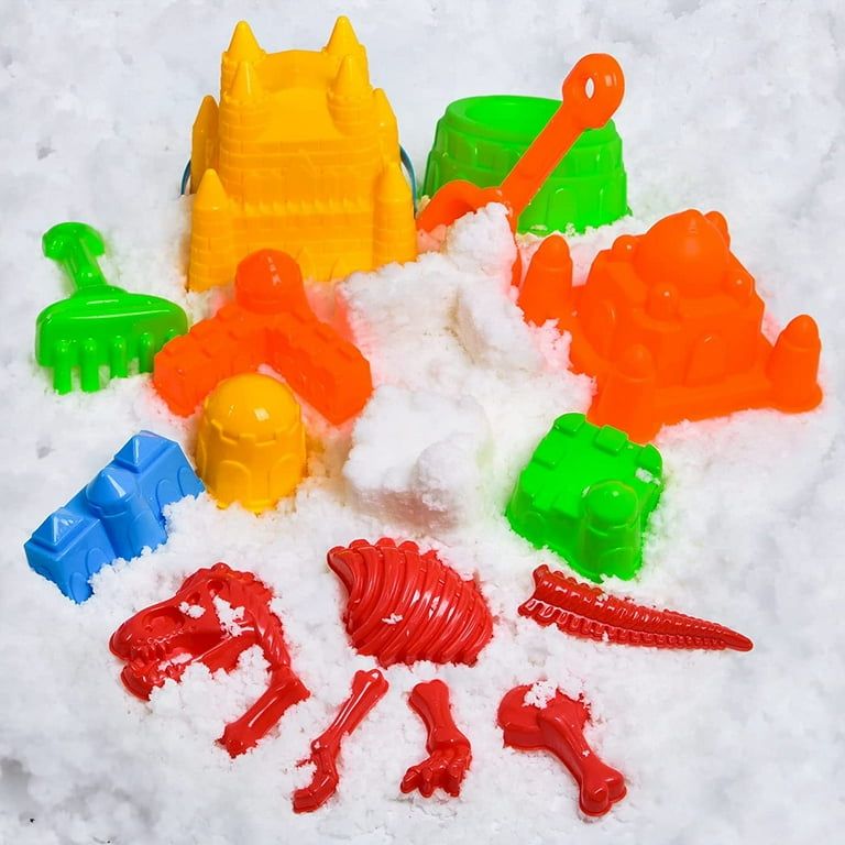 This Toy Skeleton Mold Kit Lets You Build A Sand Skeleton