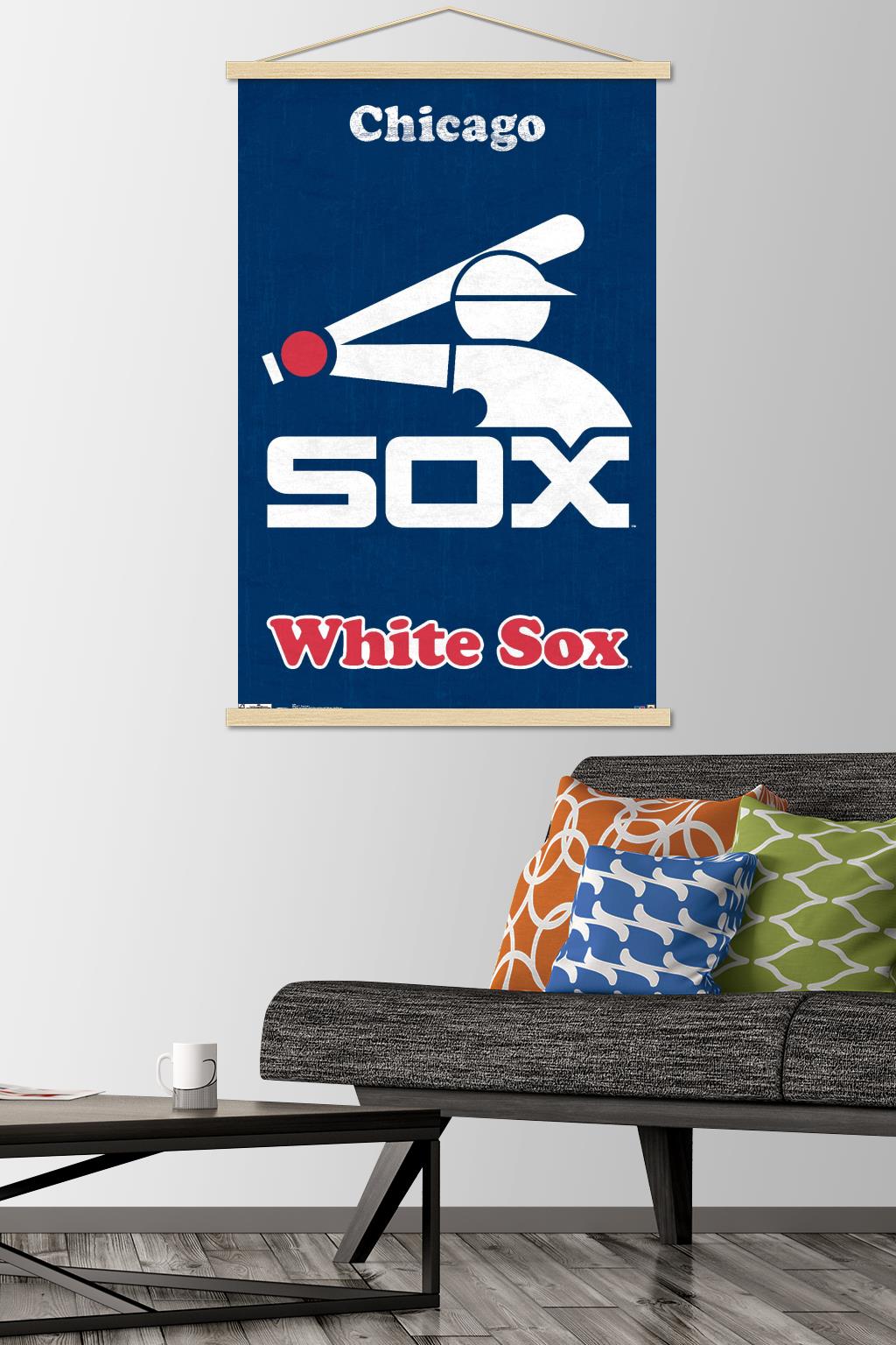 MLB Chicago White Sox - Retro Logo Wall Poster with Wooden Magnetic Frame, 22.375" x 34"