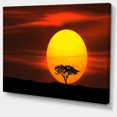 thumbnail image 3 of Design Art - Arbre solitaire avec des oiseaux au coucher du soleil, 3 of 4