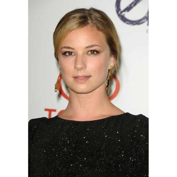 Emily Vancamp At Arrivals For 2011 Environmental Media Awards Warner Bros. Studios Burbank Ca October 15 2011. Photo