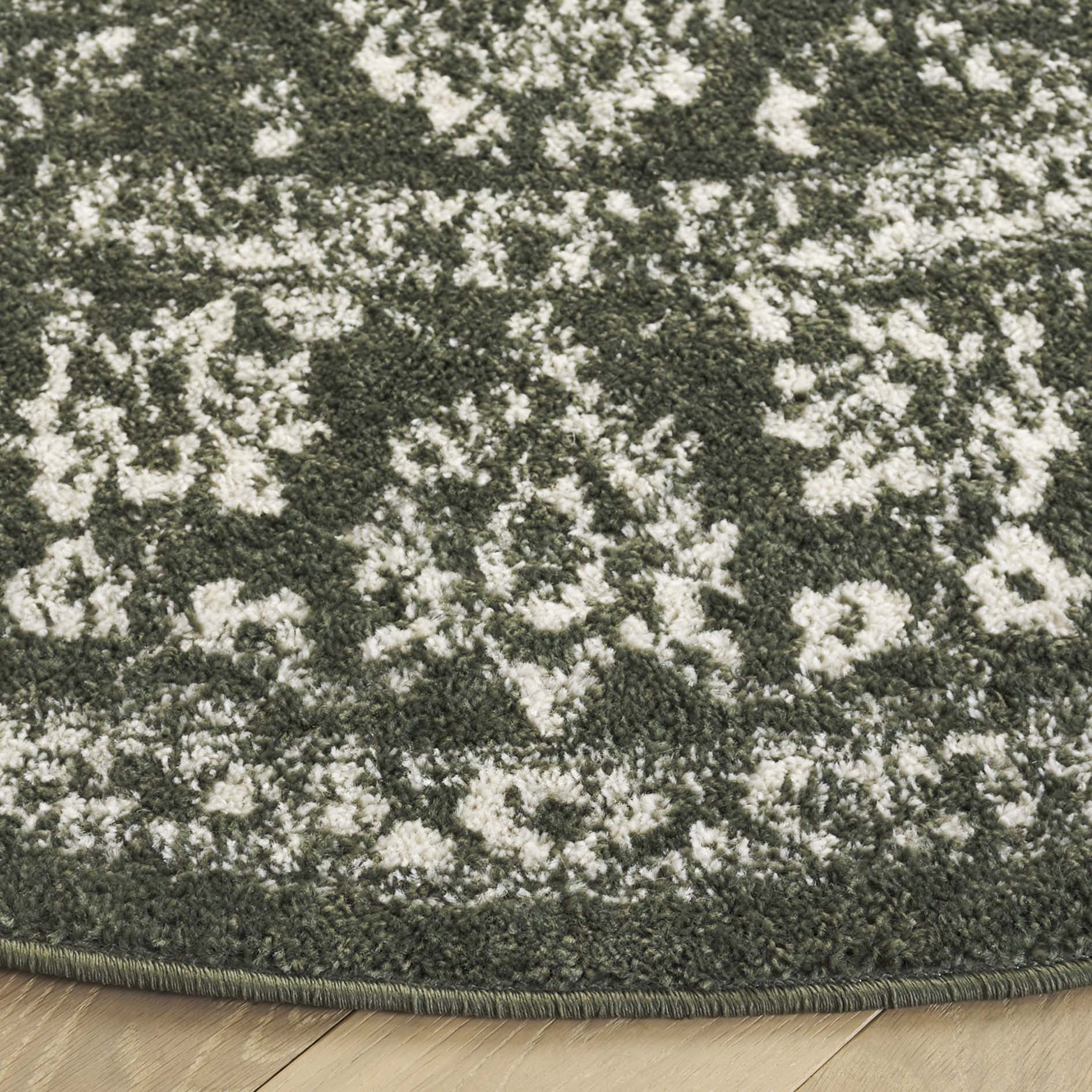 SAFAVIEH Adirondack Wyatt Traditional Distressed Area Rug, Dark Green/Ivory, 4' x 4' Round - Transitional Modern Design, Dark Green & Ivory, Ideal for Living Room, Bedroom, Dining Space