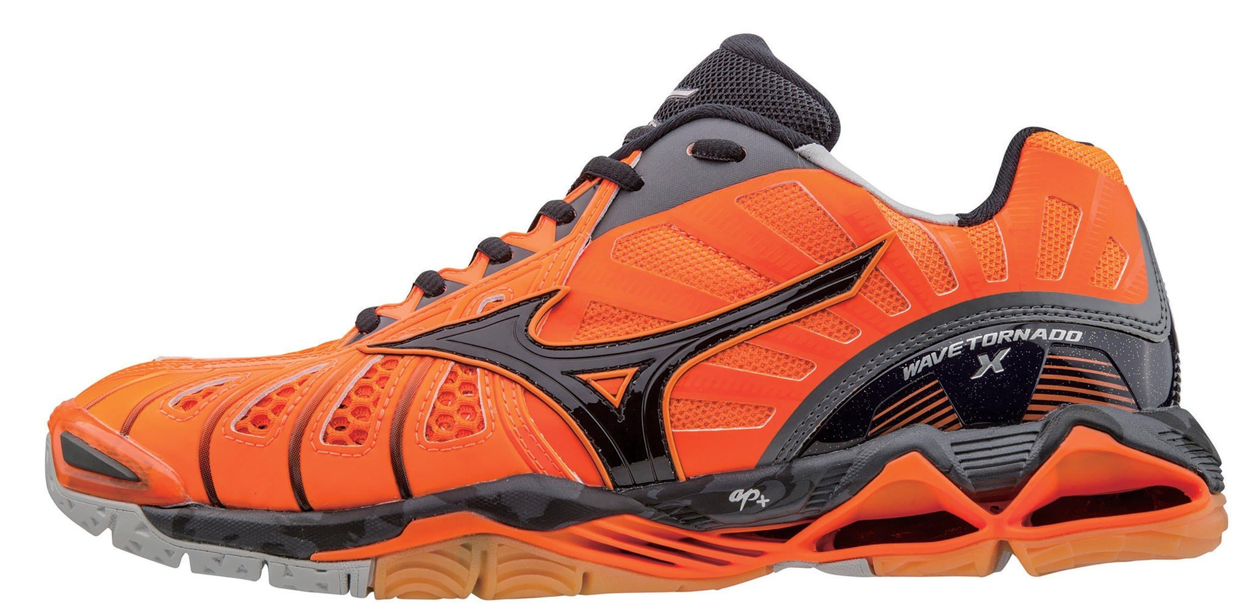 mizuno tornado 6