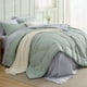 thumbnail image 1 of Juego de Edredón Bedsure King Size Reversible Verde Salvia de 7 piezas, 1 of 7