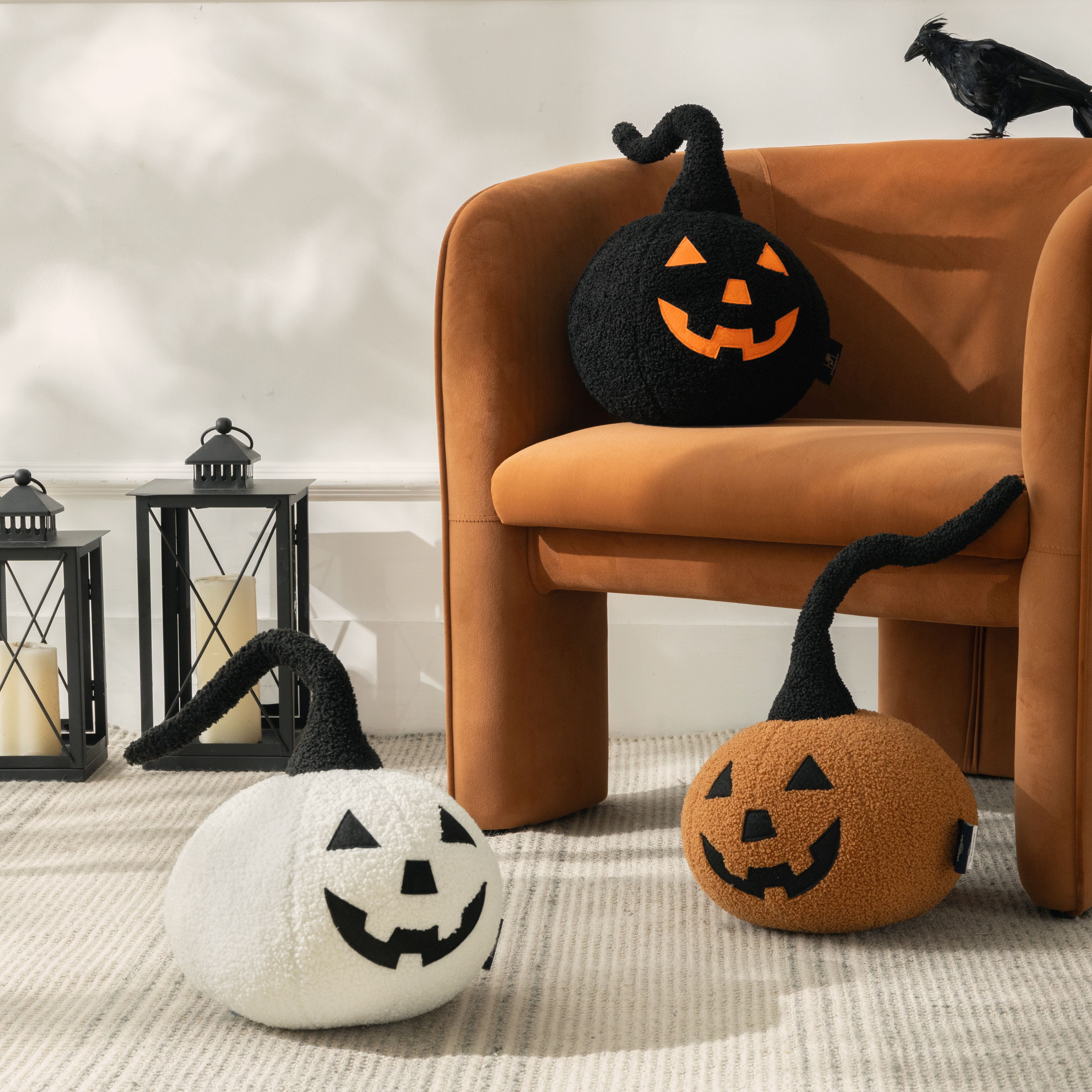 Phantoscope Halloween Pumpkin Shaped Throw Pillow, Jack-o’-Lantern Face, Soft Teddy Fleece Decorative Pillow, Off White, 9.5 x 9.5 in