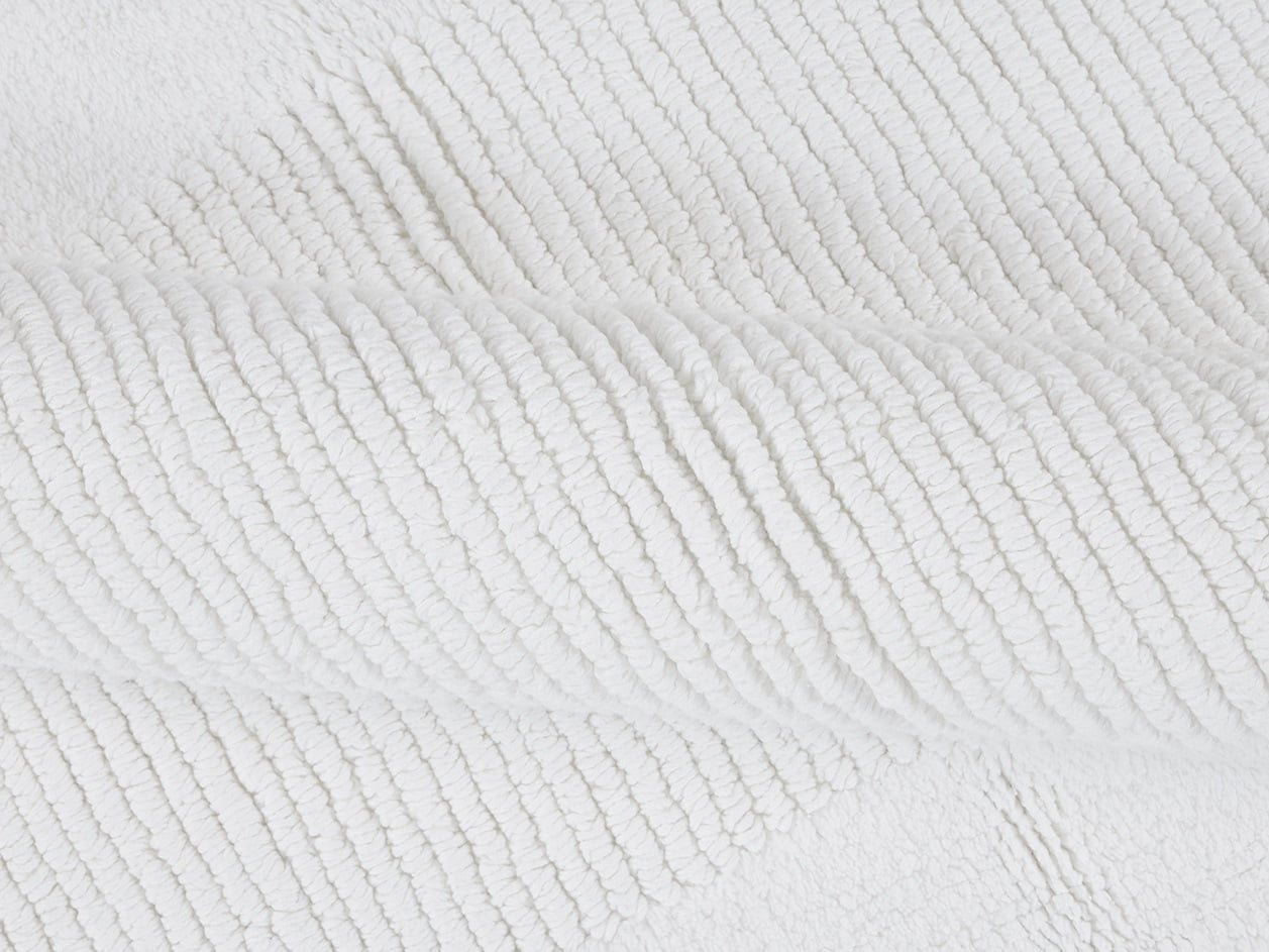 Hotel Style White 2-Piece Egyptian Cotton Reversible 17" x 24" Bath Rug Set