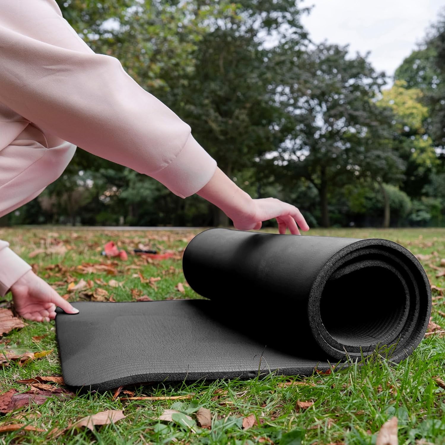 NIUMU Yoga Mat, 1-Inch Extra Thick High Density Exercise Mat, Anti-Tear Exercise Yoga Mat with Carrying Strap, Suitable for Various Yoga Exercises, Multiple Colors