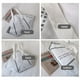 thumbnail image 2 of Bolso de mano con cierre de cremallera Bolso de compras con letras de impresión de lona Bolso de mano con bolsillos pequeños, Blanco, L Methold AP003826-02, 2 of 7