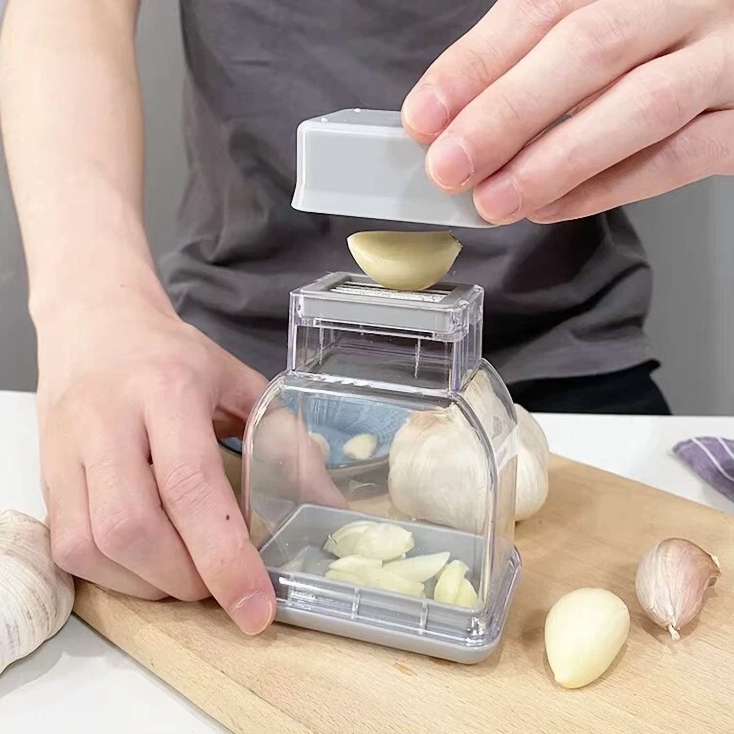 CIRCLE- Manual Pressing Garlic Grinding Grater Cutter Cooking Tool Garlic Peeler