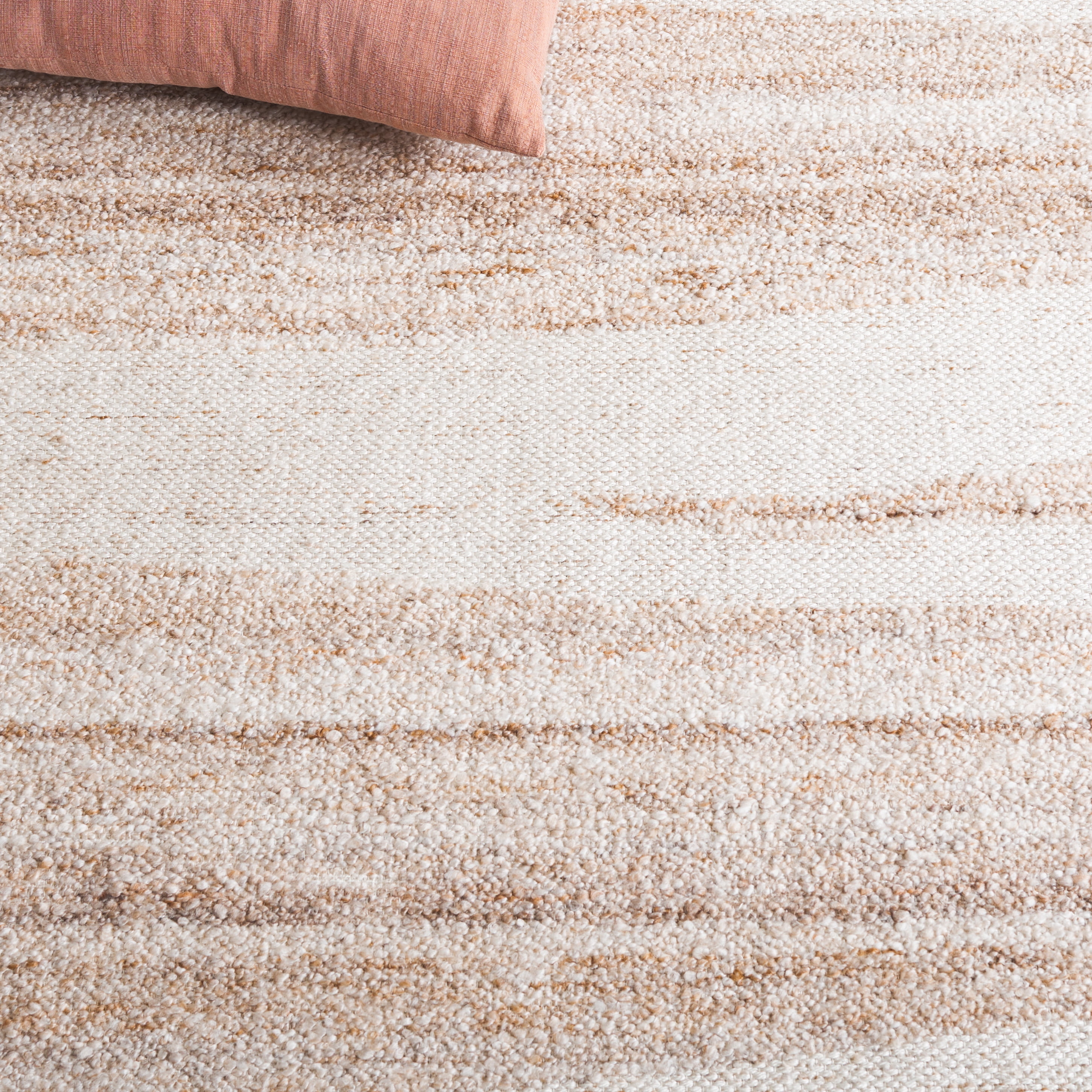 SAFAVIEH Sahara Danita Striped Area Rug, Natural/Ivory, 4' x 6'
