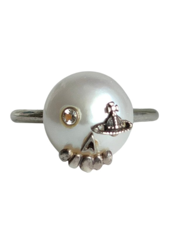 Pre-Owned Vivienne Westwood Orb Pearl Ring, 925 Sterling Silver (Size M, equivalent to size...