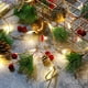 thumbnail image 3 of Adornos navideños Laklulu -Lámpara LED de cobre, piñas y agujas, 3 of 5