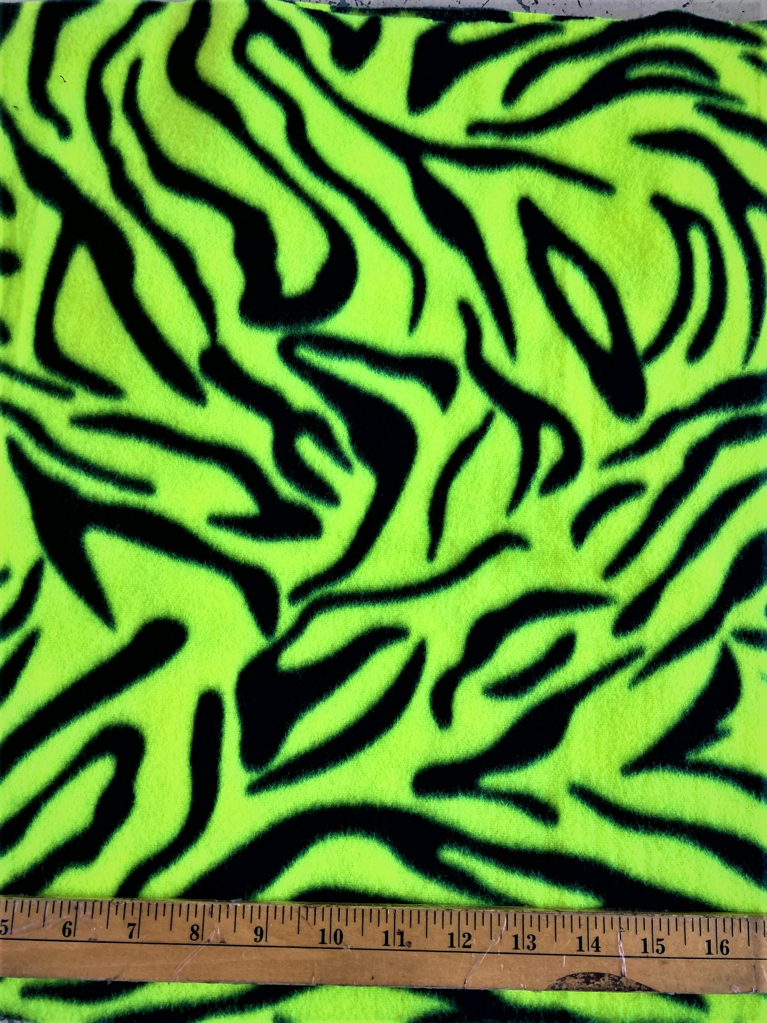 『 Green Leopard fam 』by Zuberi 60*60cm Amazon.com: Amearea Fluffy Leopard Rug, Modern Cheetah Print