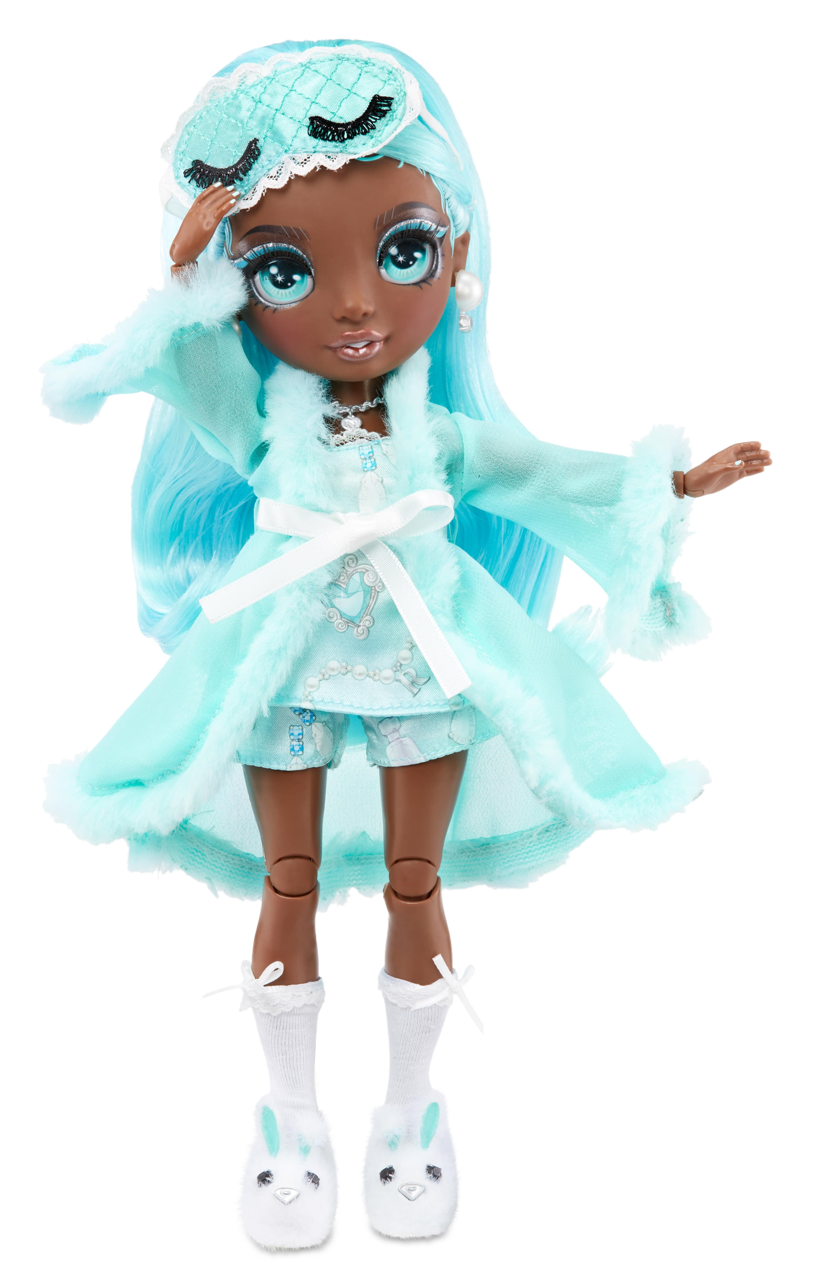 Rainbow High™ Slumber Party Robin Sterling™ – Light Blue Fashion Doll and Playset with 2 Outfits to Mix and Match, Sleeping Bag and Sleepover Doll Accessories