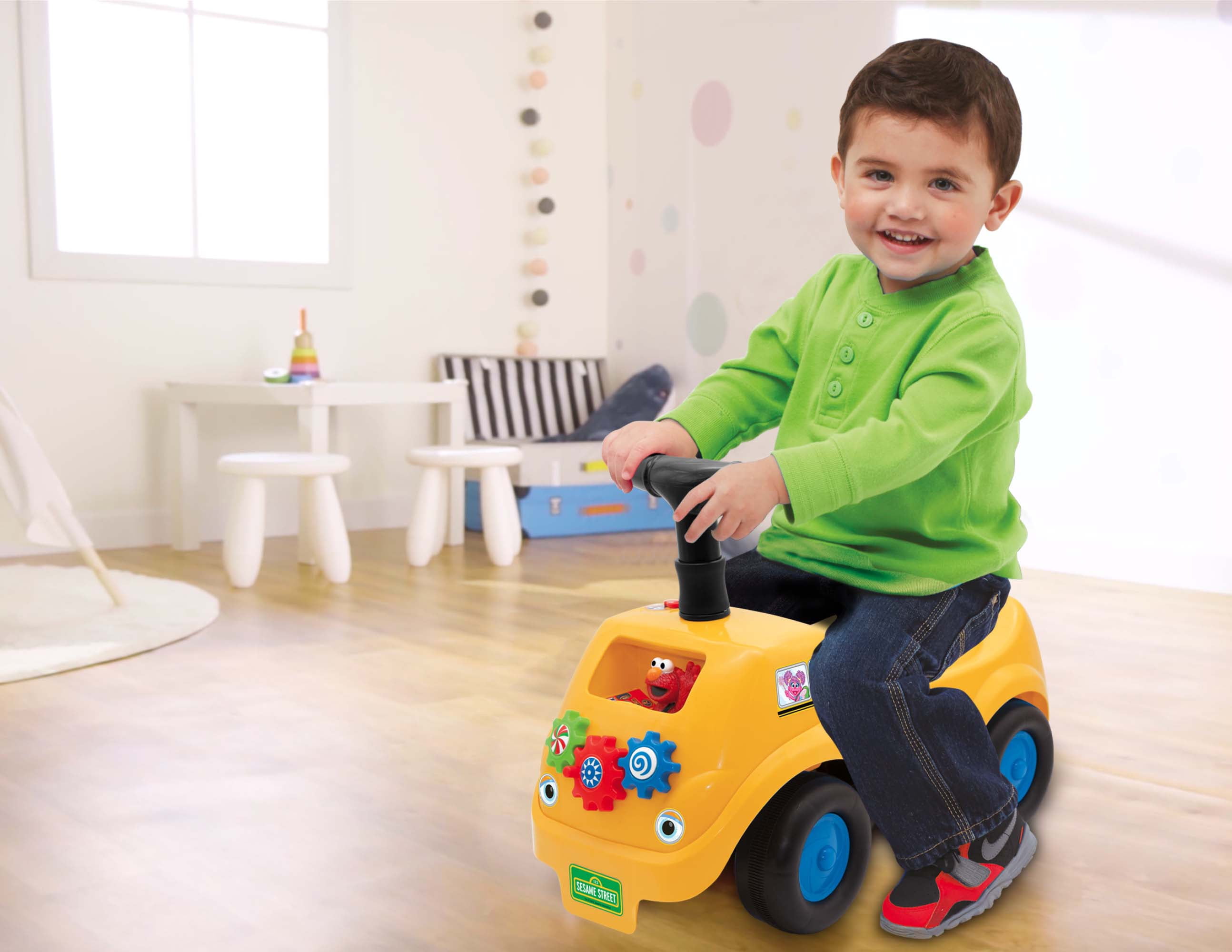 elmo cozy coupe