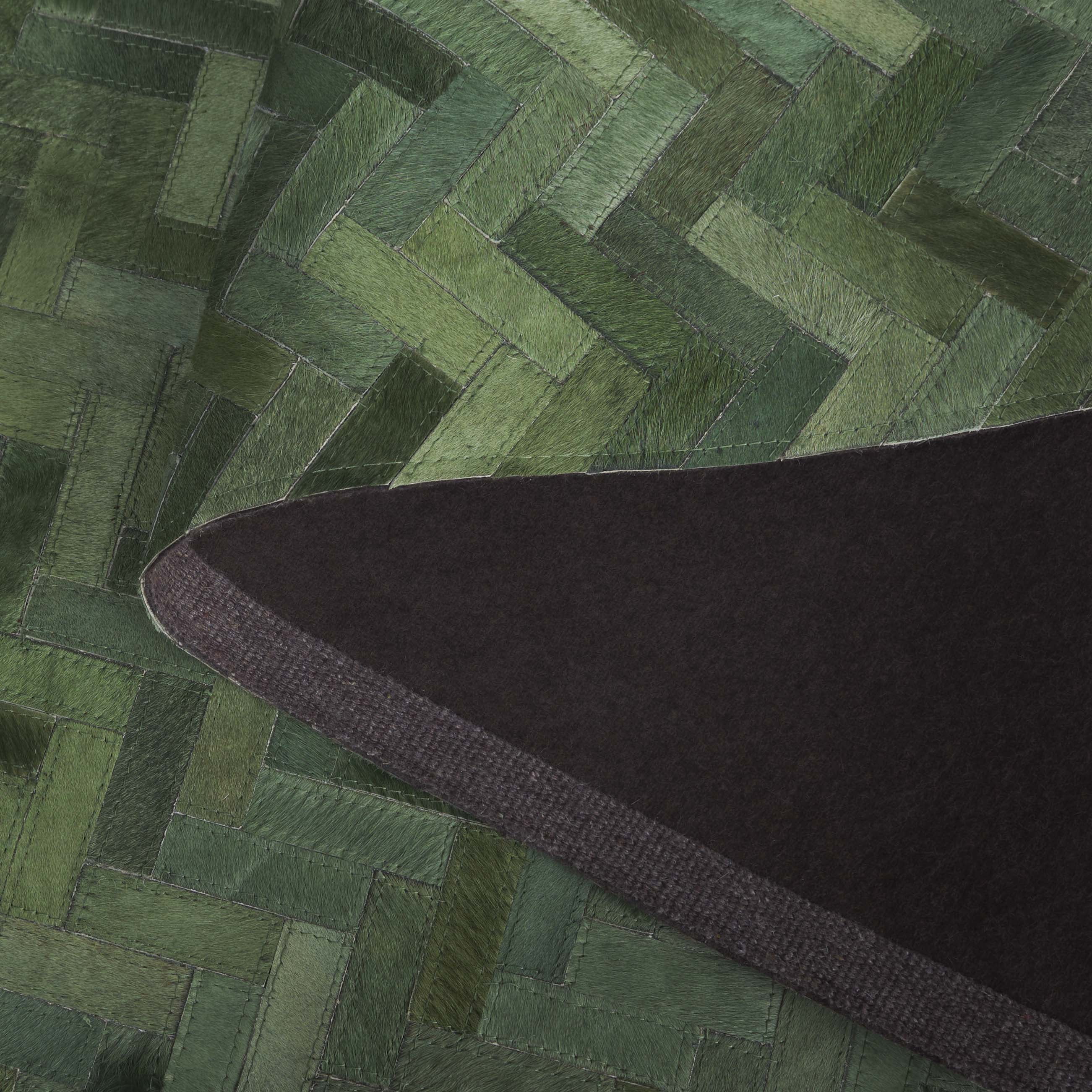 SAFAVIEH Studio Leather Lennard Geometric Area Rug, Green, 4' x 6'