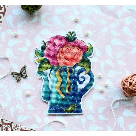UPC: 4627167303261 | Plastic Canvas Flowers Of Love SR-575 Cross-Stitch Kit