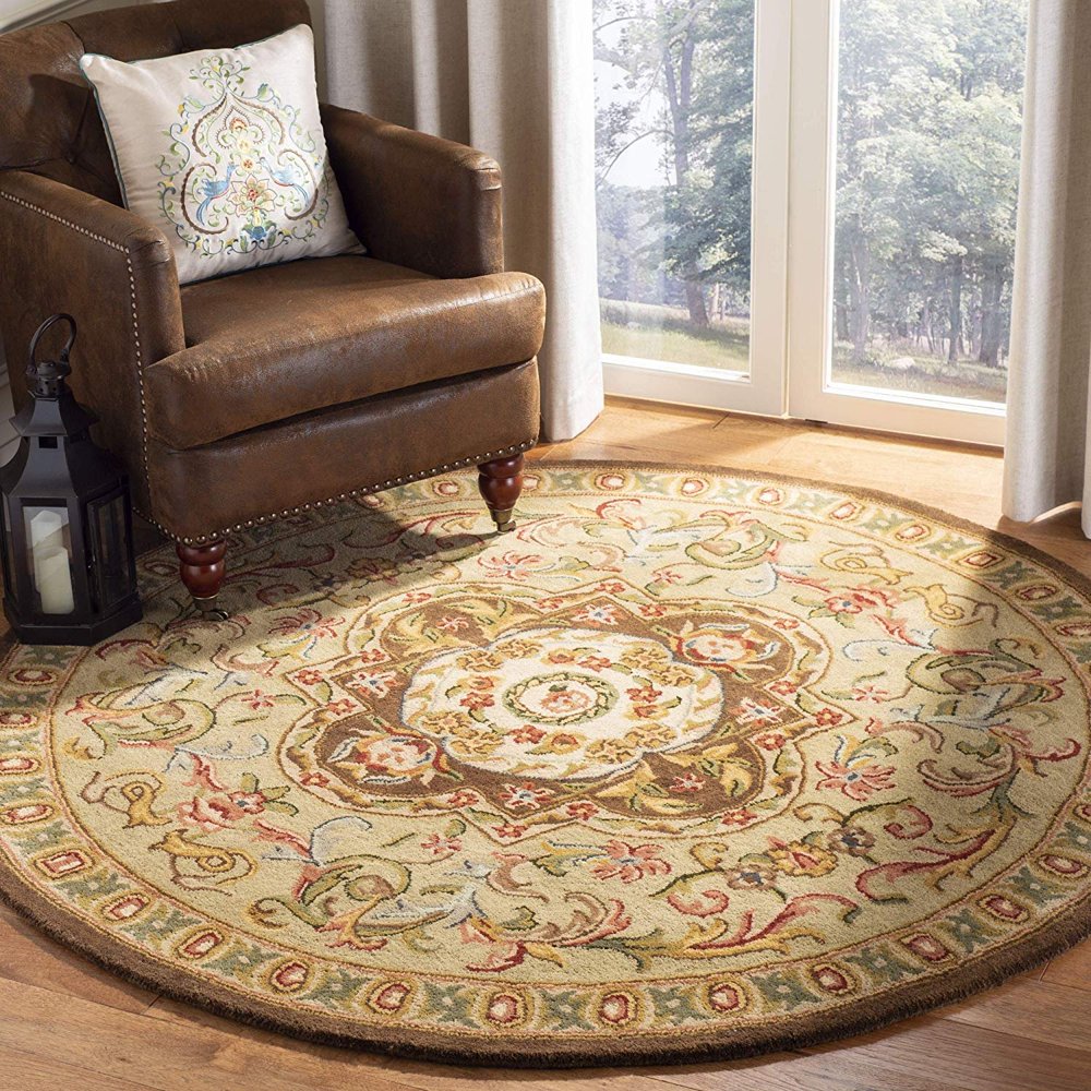 Safavieh Classic Collection Handmade Wool Round Area Rug, 8' Diameter