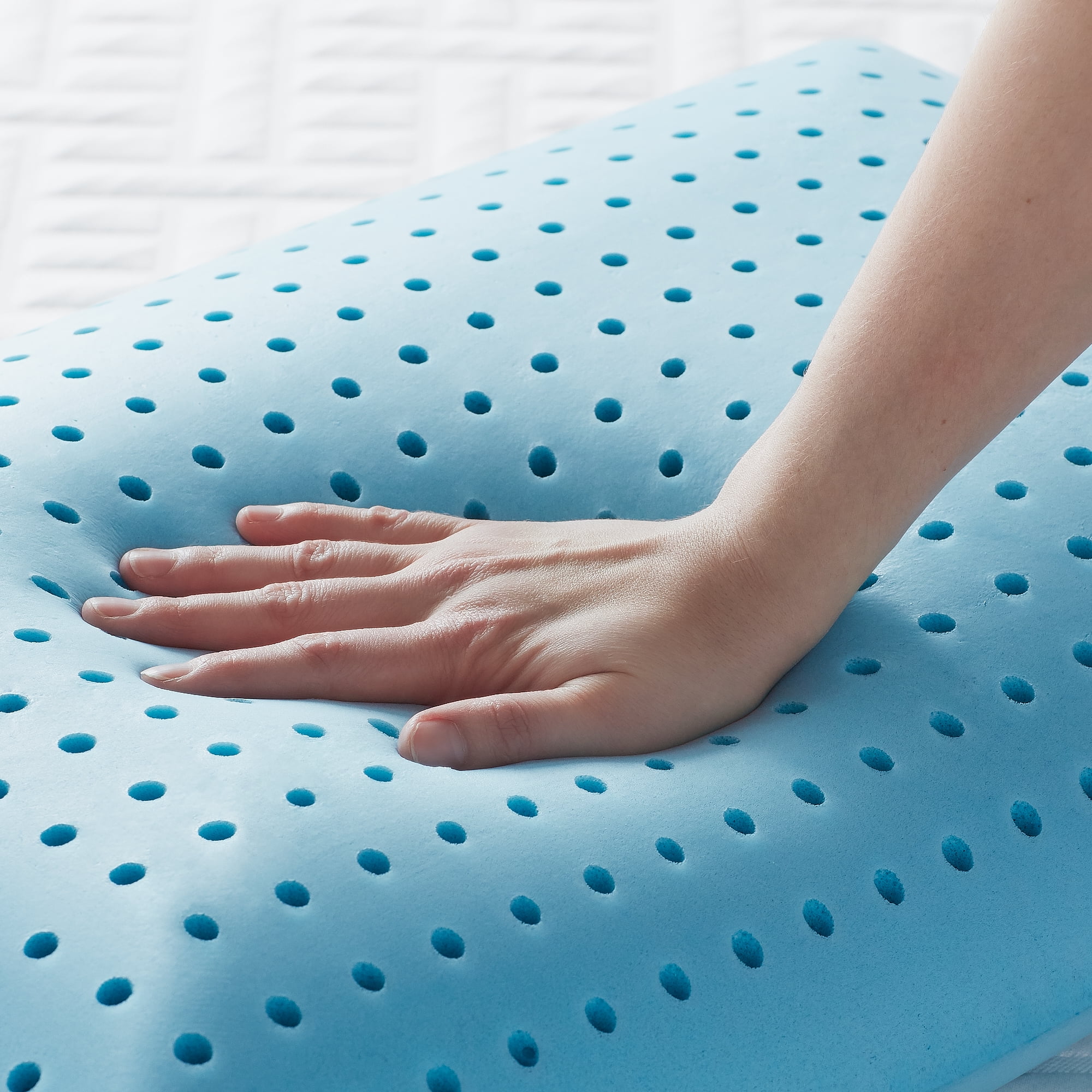 lucid advanced memory foam pillow