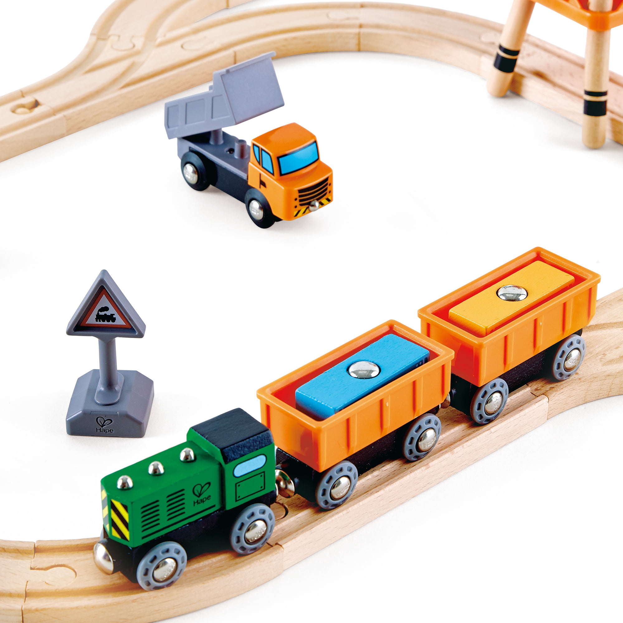 Hape: Crossing & Crane Set - 32pc Wooden Train Cargo Railroad Yard, Magnetic Linking Trains, Crane To Grab & Move Cargo, Accessories, Kids Ages 3+