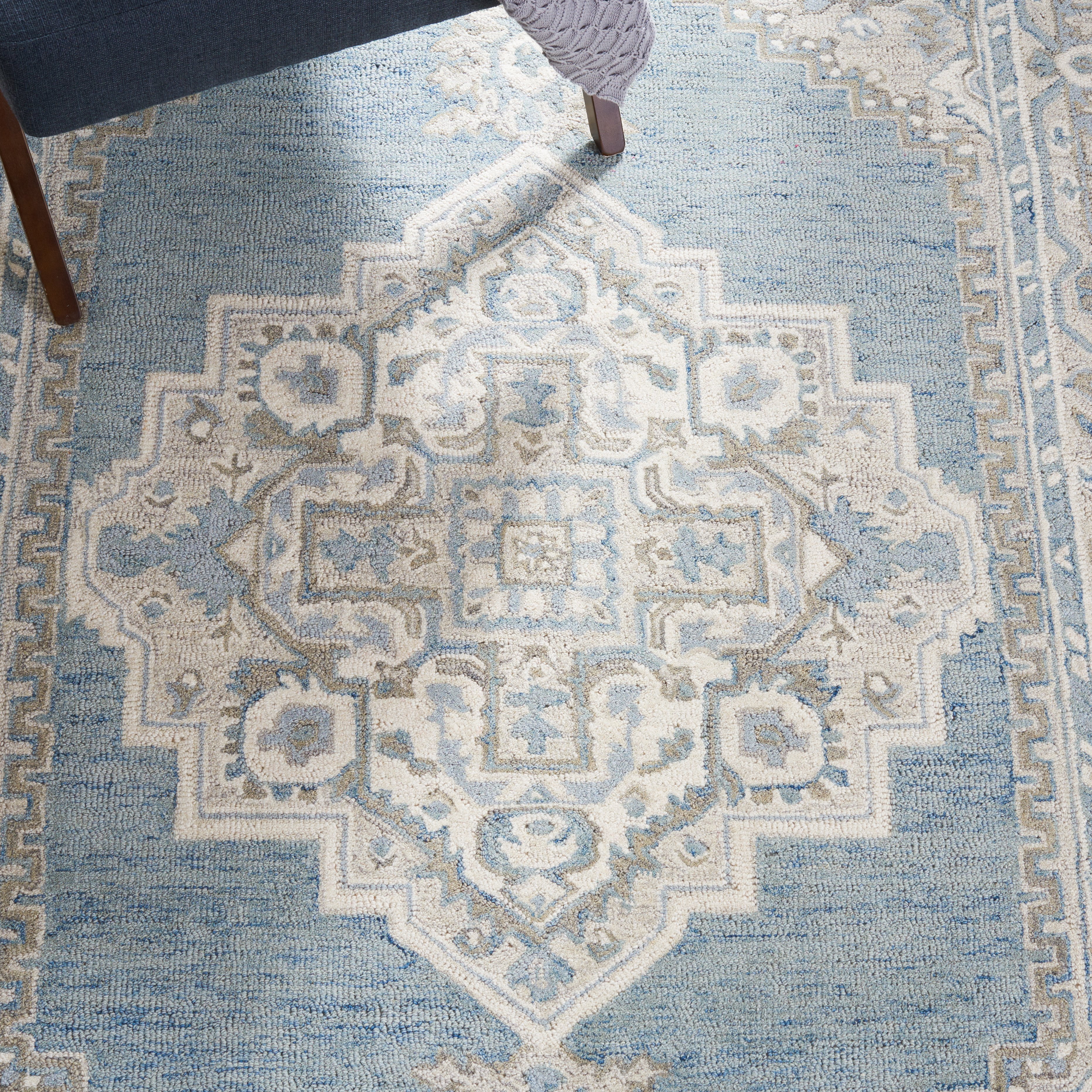 Safavieh Metro Bevis Medallion Area Rug, Light Blue/Ivory, 3' x 5'