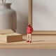 thumbnail image 4 of Figura de resina en miniatura Chica blanca haciéndose un selfie, 4 of 8