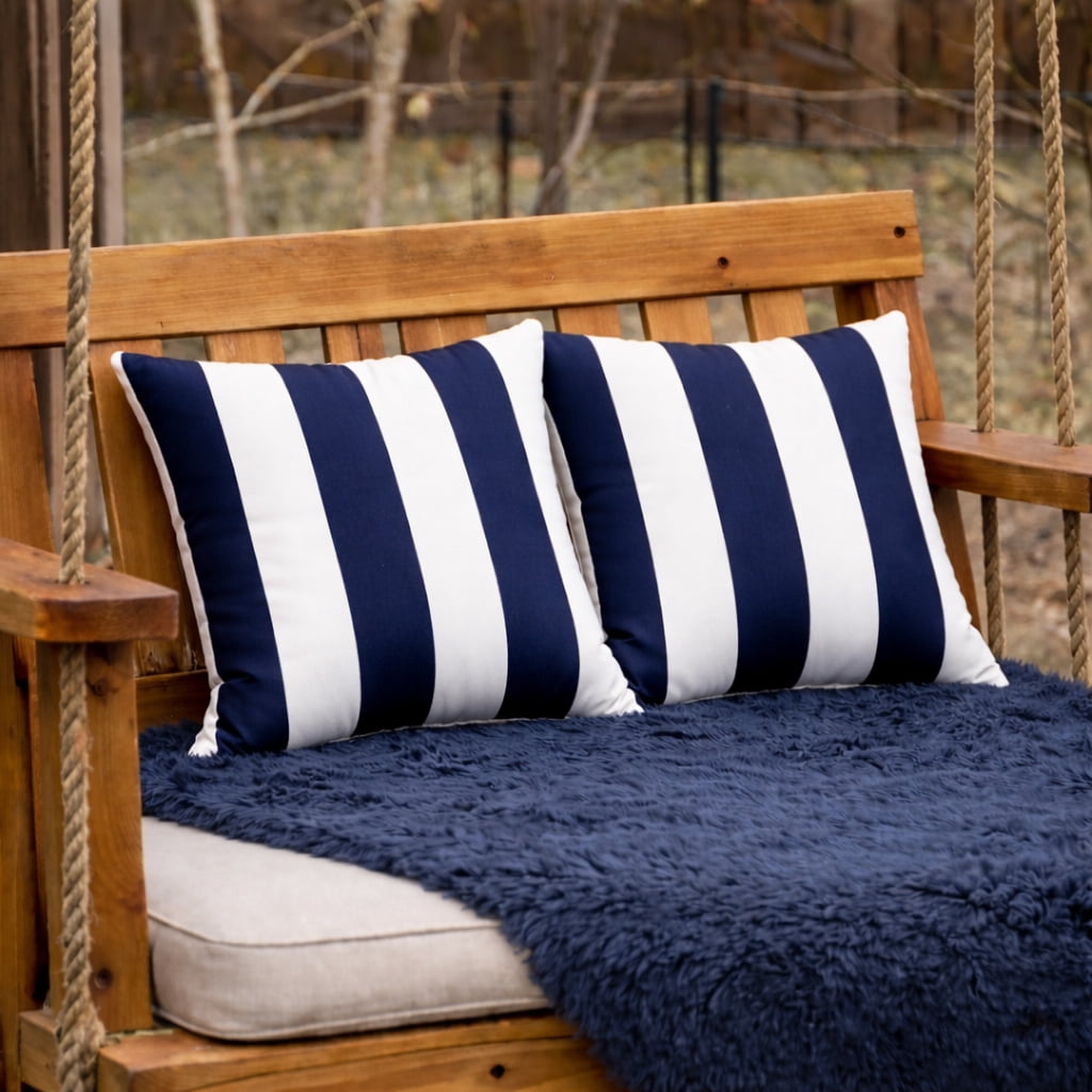 2 Pack Outdoor Throw Pillows, Waterproof & Fade-Resistant Patio Cushions, 18x18 Inch Decorative Outdoor Pillows for Garden, Porch, Balcony & Poolside Furniture