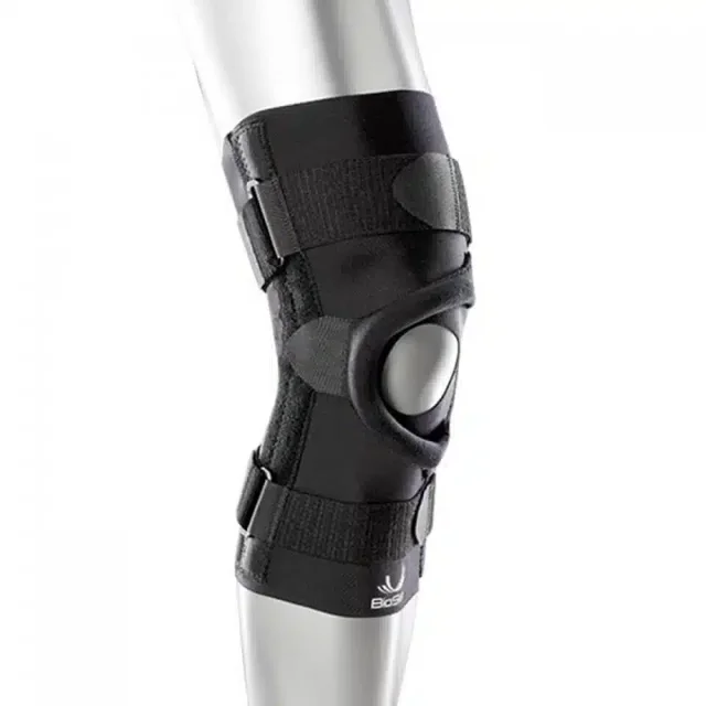 BioSkin Q Brace - Knee Brace with Multi-Directional Patella Support (XS)