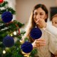 thumbnail image 5 of xihome Juego de 6 adornos navideños de bolas nevadas, decoraciones festivas nevadas de 8 cm para rbol, fiesta, hogar, boda, oficina e iglesia., 5 of 7