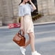 thumbnail image 5 of Bolso Con Bolso Kelly Europeo Y Americano Bolso Cruzado Cuero Encerado Con Un Hombro para Mujer (marrón) Marrón, 5 of 9