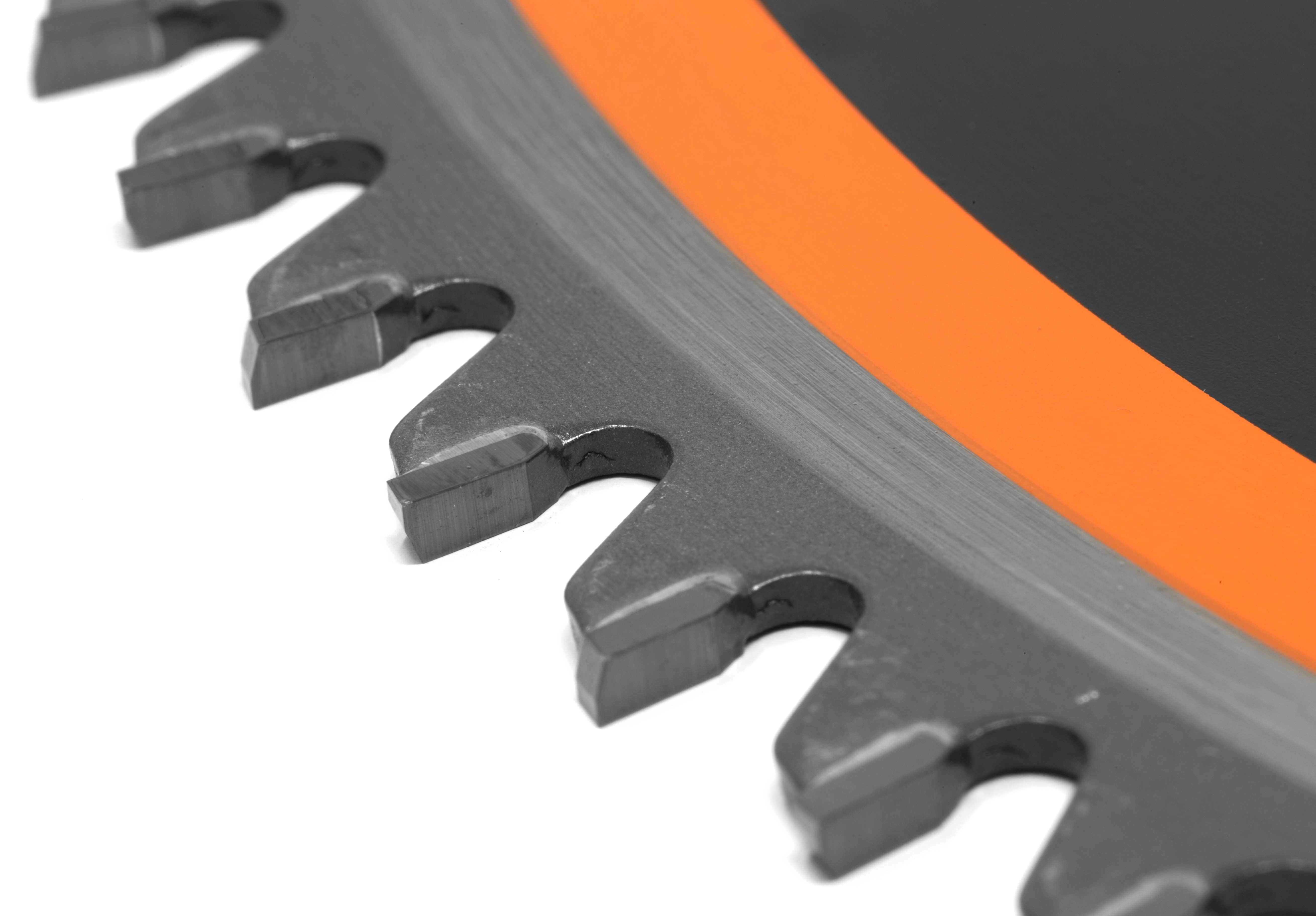 WEN 14-Inch 90-Tooth Carbide-Tipped Professional Metal Saw Blade for Thin Steel Cutting, BL1490