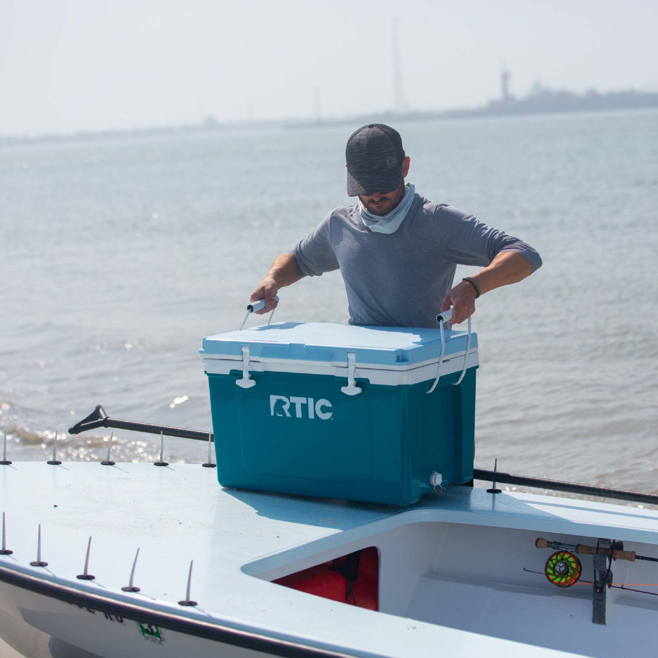 RTIC 52 QT Hard-Sided Ice Chest Cooler, Ultra-Light, Fits 76 Cans, Deep Harbor/RTIC Ice